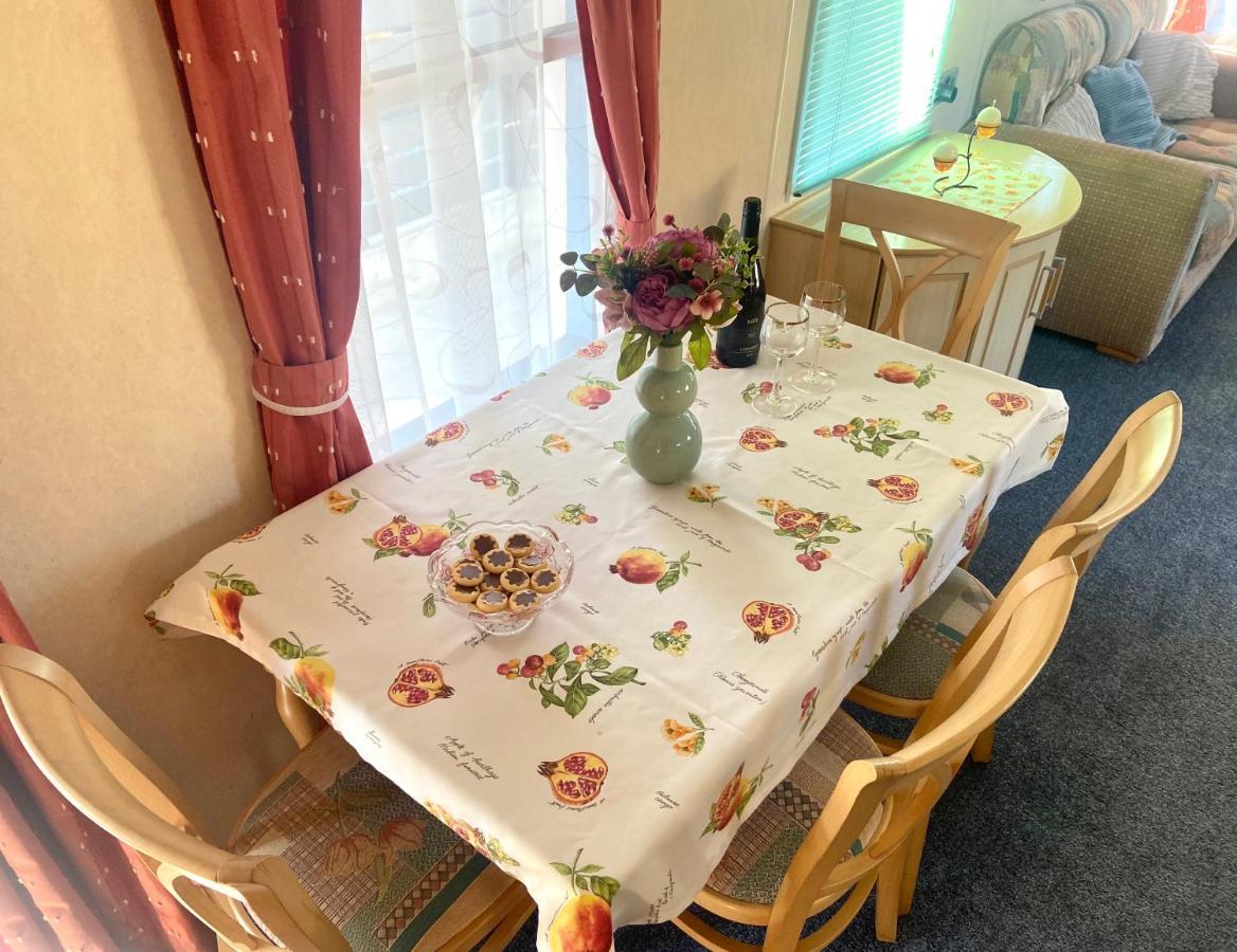 Kisvakond Vendeghaz Apartment Jeno Bagian luar foto