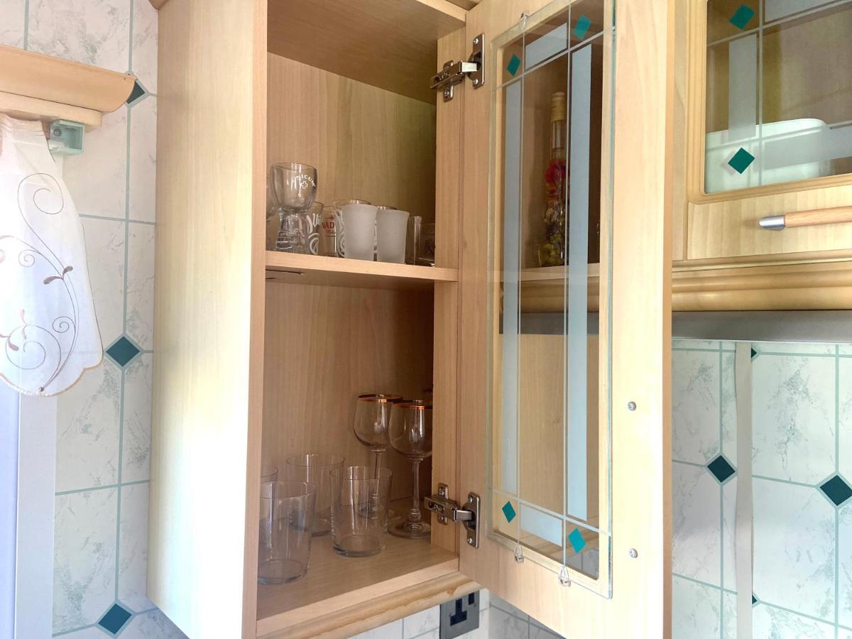 Kisvakond Vendeghaz Apartment Jeno Bagian luar foto