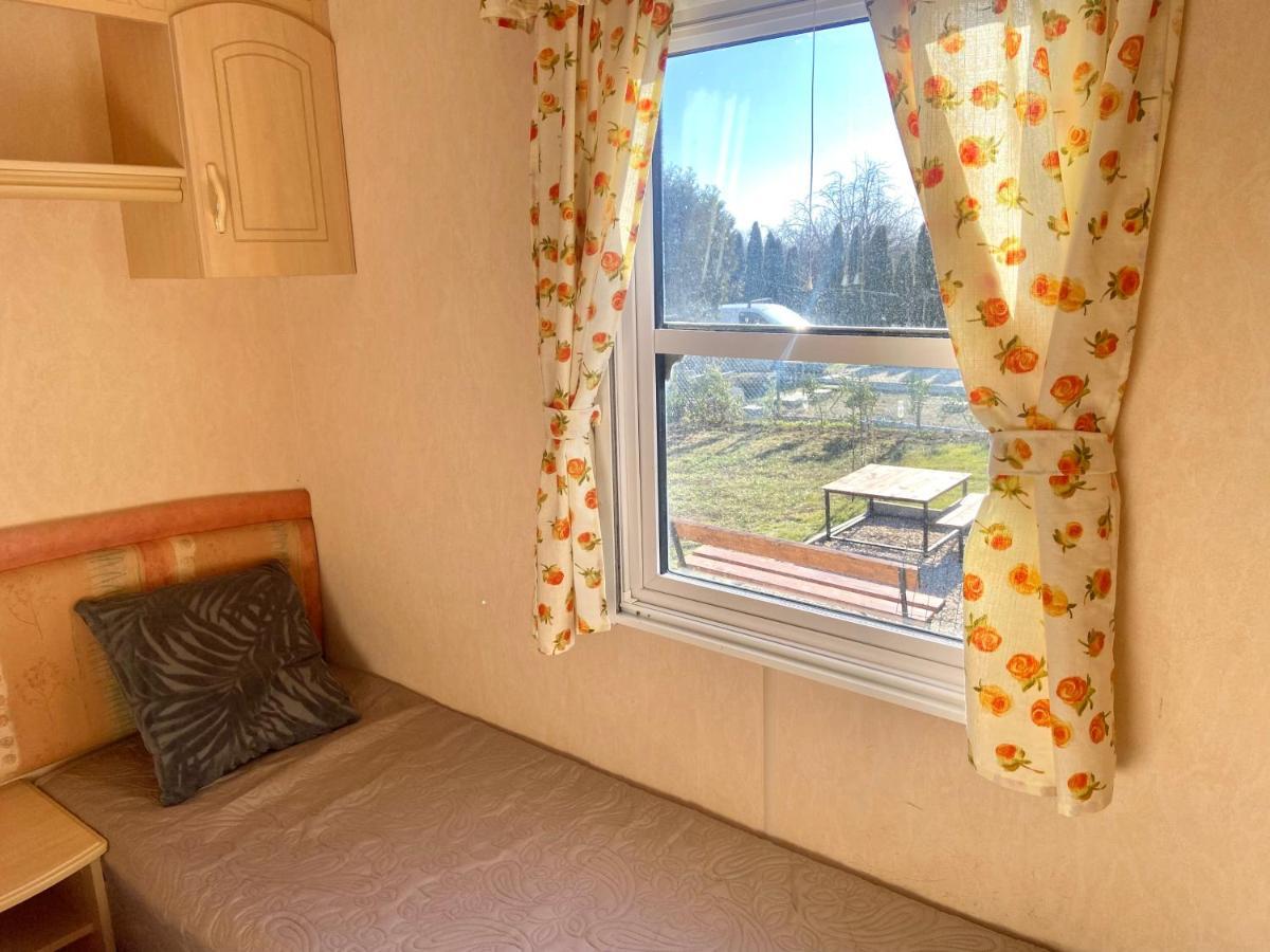 Kisvakond Vendeghaz Apartment Jeno Bagian luar foto