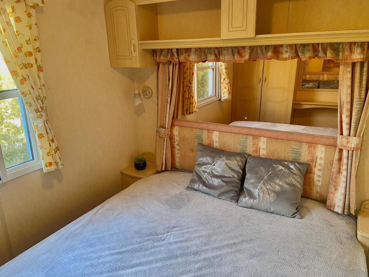 Kisvakond Vendeghaz Apartment Jeno Bagian luar foto