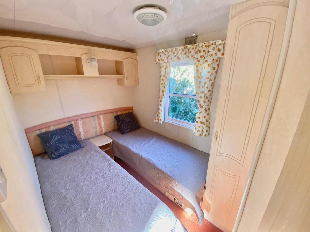 Kisvakond Vendeghaz Apartment Jeno Bagian luar foto